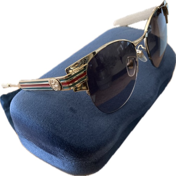 NEW GUCCI Sunglasses✨Authentic Gold Frame Gray Cat Eye Lenses GG0521S - Picture 3 of 15